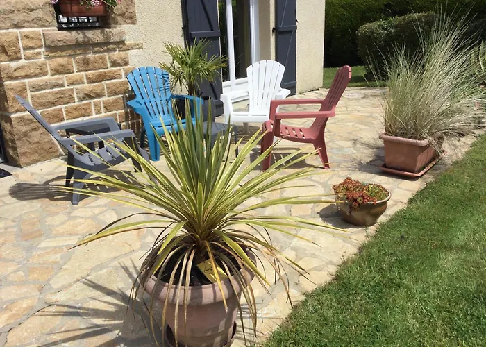 Coup De Coeur Assure ! Calm Comme A La Maison ! Maison Spacieuse Avec Grande Terrasse Pour 2 A 5 Personnes Proximite Granville Et Mer Avec Wifi Et Parking Gratuits