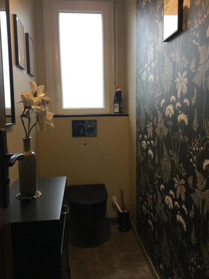 Coup De Coeur Assure ! Calm Comme A La Maison ! Maison Spacieuse Avec Grande Terrasse Pour 2 A 5 Personnes Proximite Et Avec Wifi Et Parking Gratuits Ferienhaus Granville
