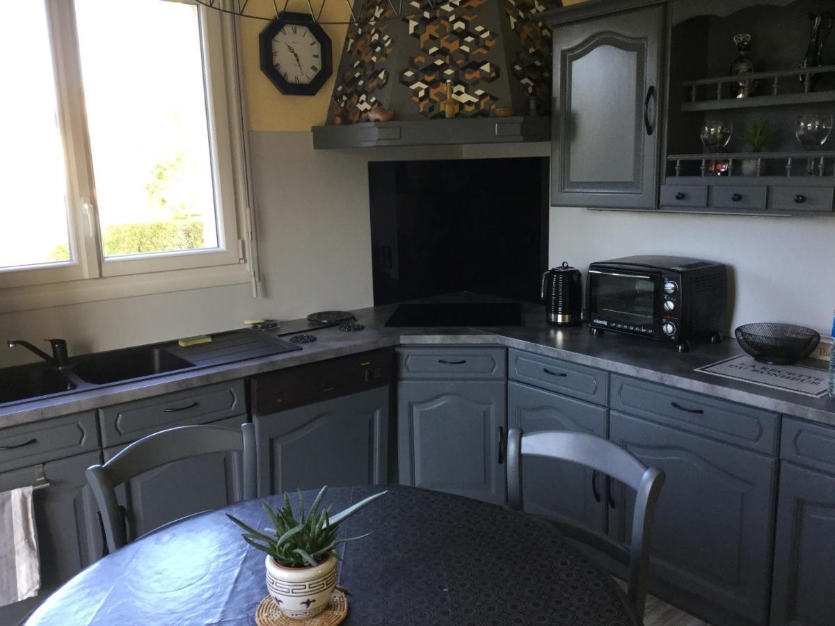 Coup De Coeur Assure ! Calm Comme A La Maison ! Maison Spacieuse Avec Grande Terrasse Pour 2 A 5 Personnes Proximite Et Avec Wifi Et Parking Gratuits Ferienhaus